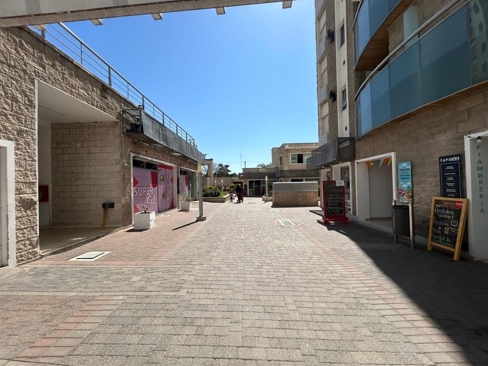 Excepcional Departamento En Piso 18 En Zona Norte De Capital Con Una Vista Inigualable En Barrio Privado Alto Sol Apartment