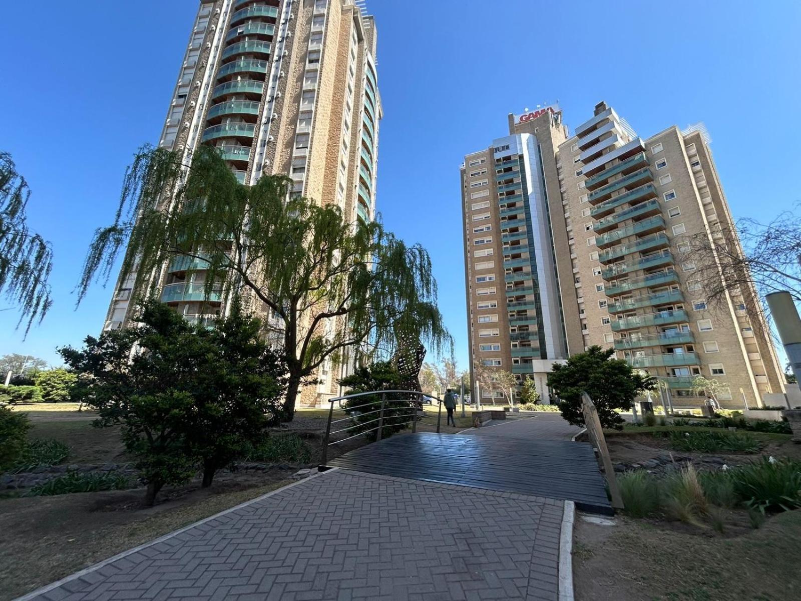 Apartment Excepcional Departamento En Piso 18 En Zona Norte De Capital Con Una Vista Inigualable En Barrio Privado Alto Sol Cordoba