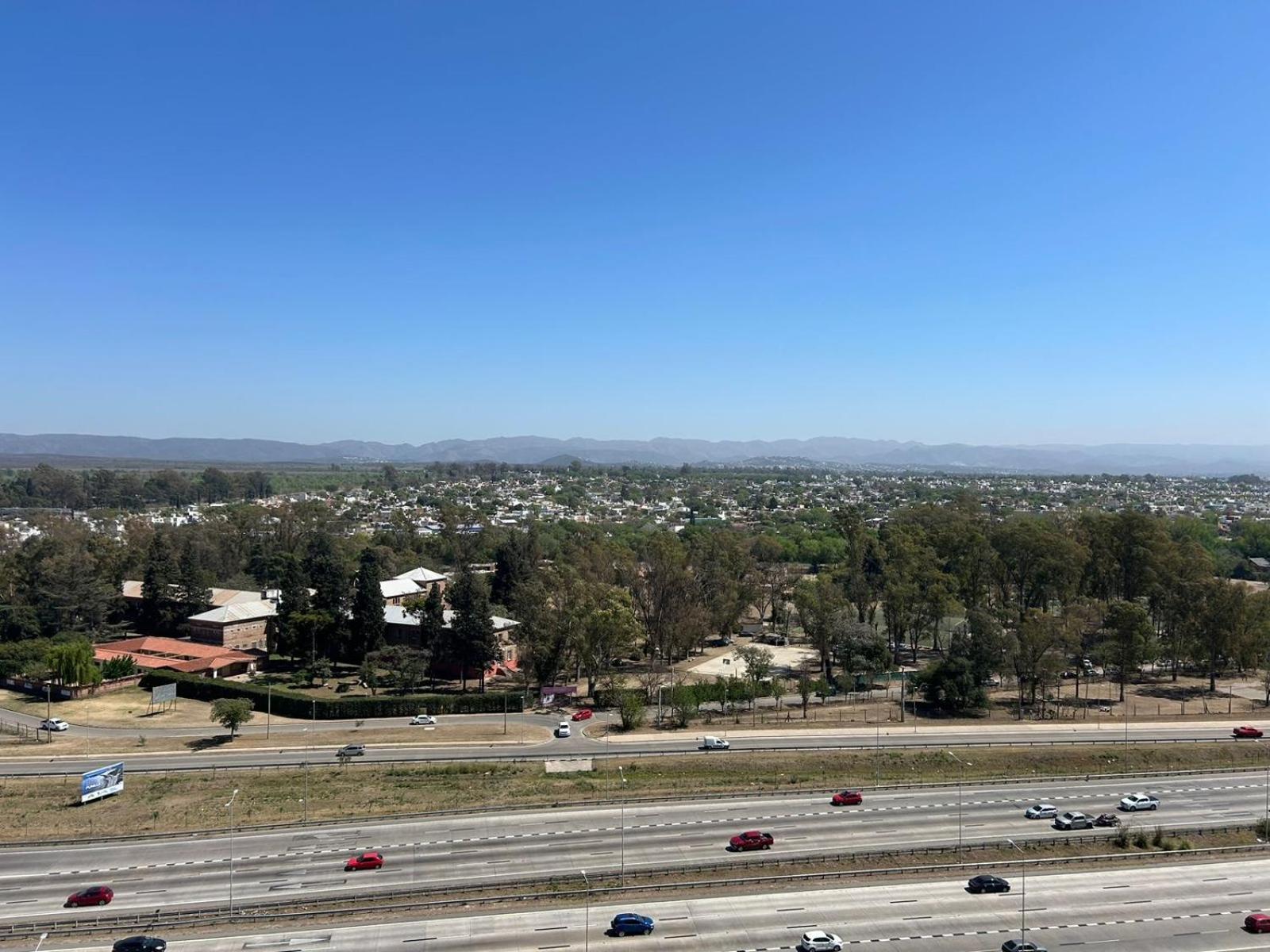 Excepcional Departamento En Piso 18 En Zona Norte De Capital Con Una Vista Inigualable En Barrio Privado Alto Sol Cordoba