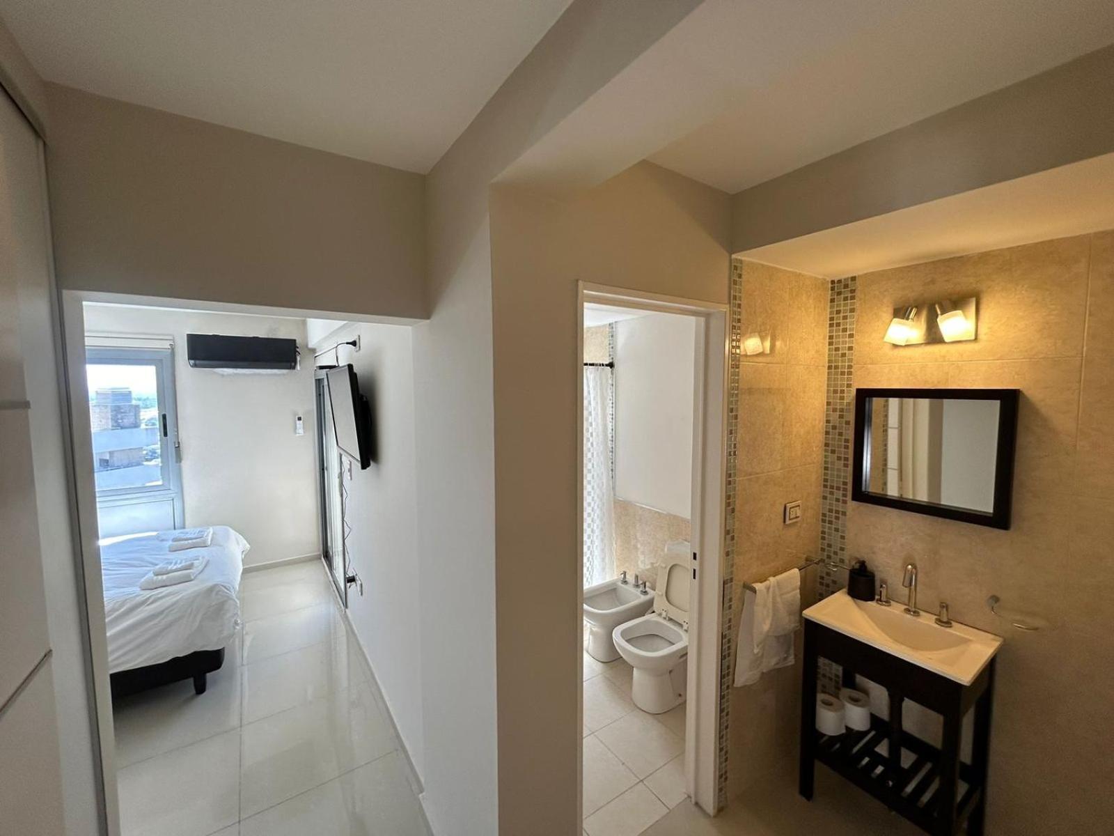 Apartment Excepcional Departamento En Piso 18 En Zona Norte De Capital Con Una Vista Inigualable En Barrio Privado Alto Sol *