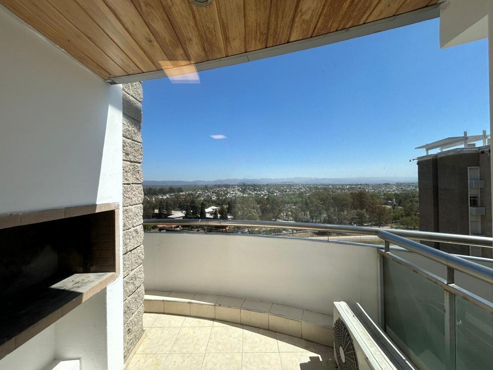 Excepcional Departamento En Piso 18 En Zona Norte De Capital Con Una Vista Inigualable En Barrio Privado Alto Sol Apartment *